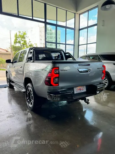 Hilux CD SRX 4x4 2.8 TDI 16V Diesel Aut.