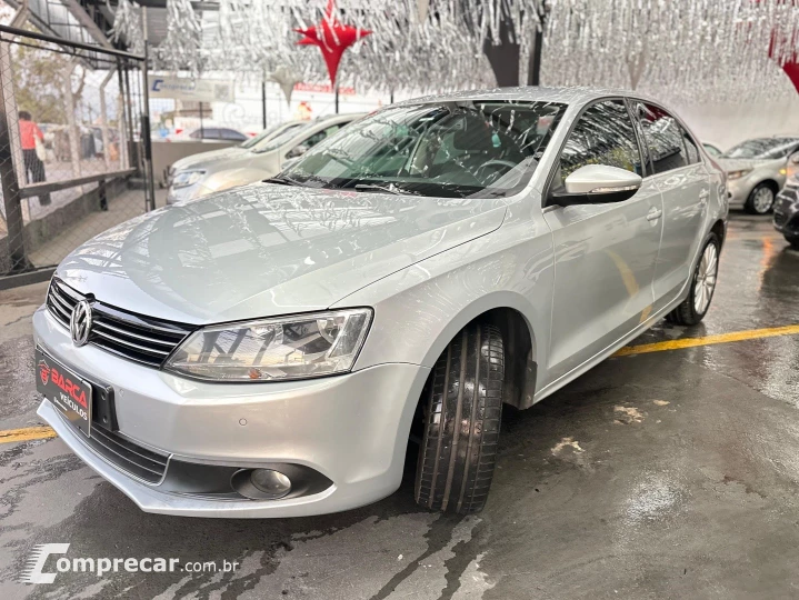 JETTA 2.0 TSI HIGHLINE 200CV GASOLINA 4P TIPTRONIC