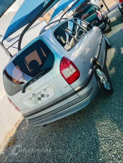 Zafira 2.0 4P FLEX ELEGANCE AUTOMÁTICO