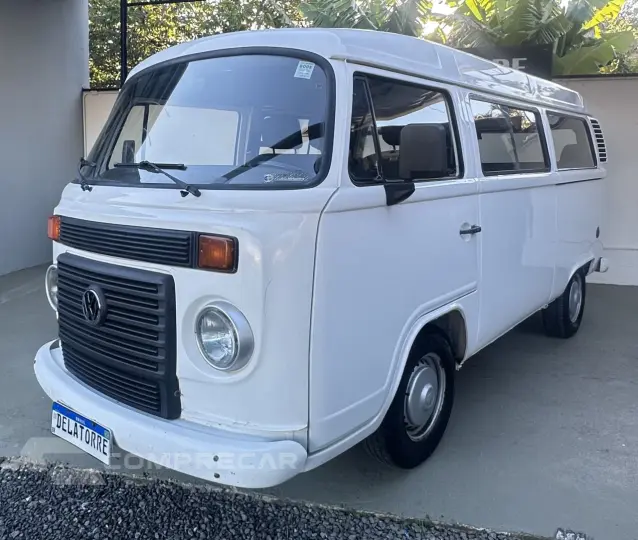 Kombi 1.4 FLEX STD 9 LUGARES