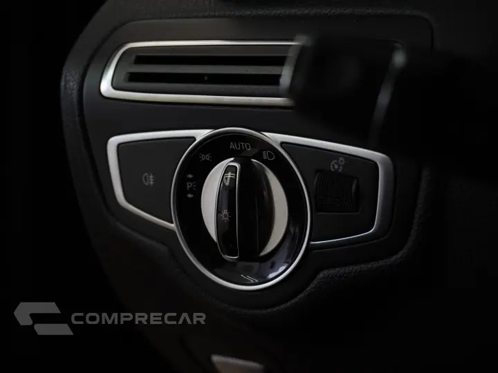 C 180 1.6 CGI AVANTGARDE 16V TURBO GASOLINA 4P AUTOMÁTICO