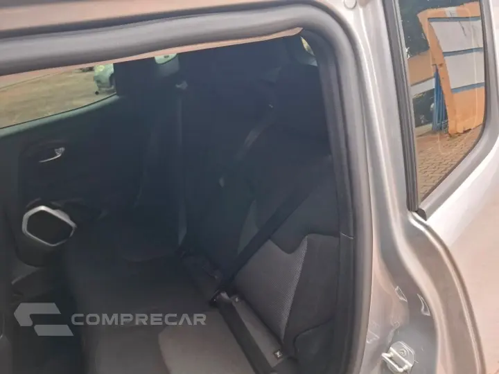 Renegade 1.8 16V Flex 4P Automático