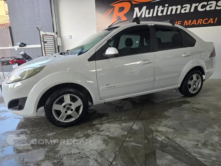 Fiesta Sedan SE 1.6 8V Flex 4p