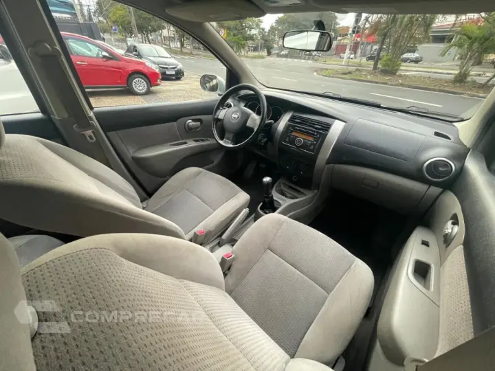 LIVINA 1.6 16V Flex Fuel 5p