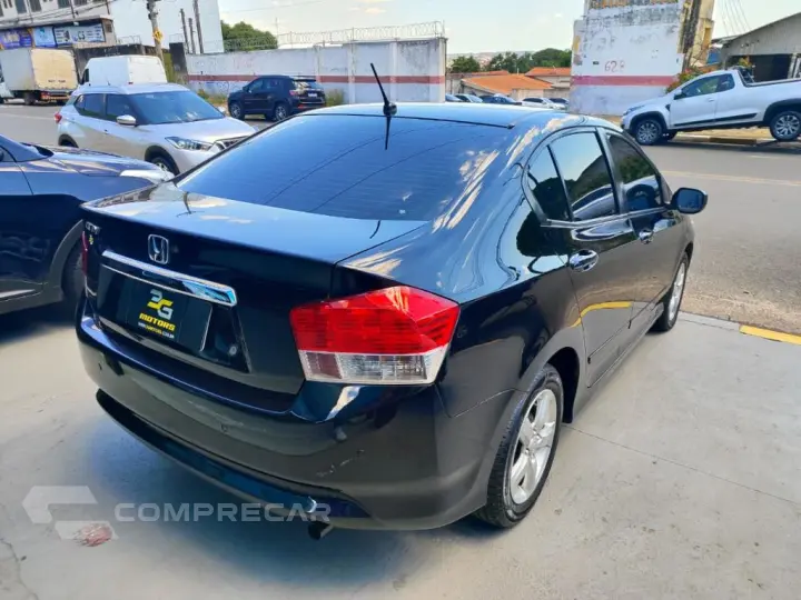 CITY Sedan LX 1.5 Flex 16V 4p Mec.