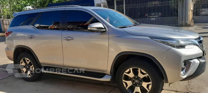HILUX SW4 2.8 D-4d Turbo SRX 4X4
