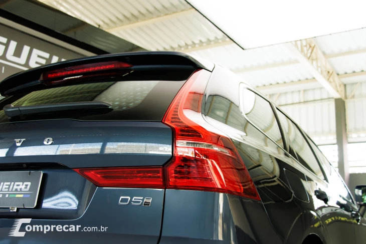 XC60 2.0 D5 Momentum AWD Geartronic