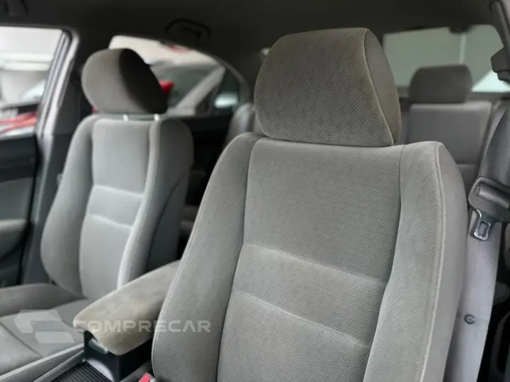 CIVIC 1.8 LXL 16V FLEX 4P MANUAL