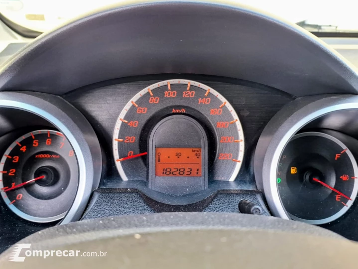 FIT 1.4 LX 16V
