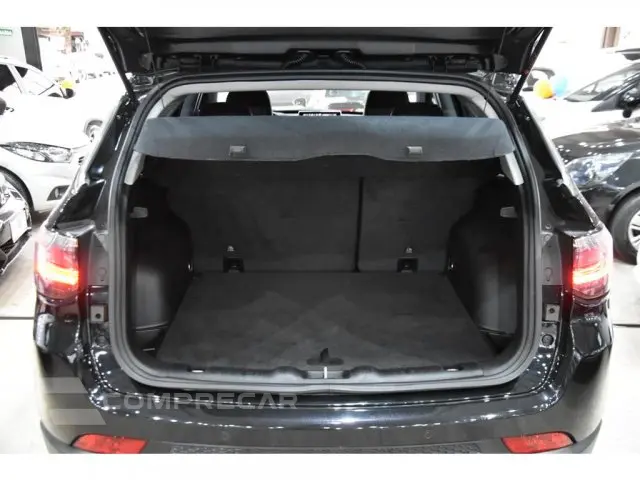 COMPASS - 1.3 T270 TURBO LONGITUDE AT6