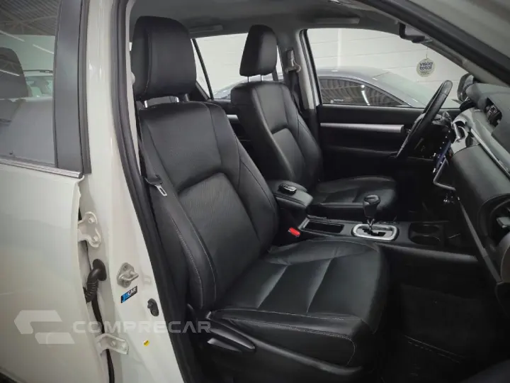 HILUX 2.8 D-4D TURBO DIESEL CD SRX 4X4 AUTOMÁTICO