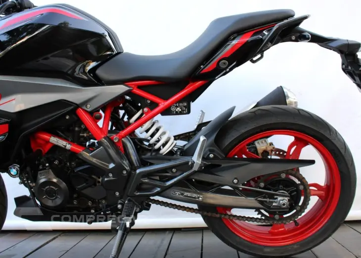BMW G 310 R