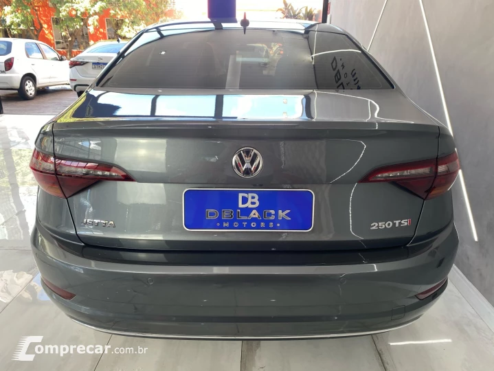 JETTA Comfort. 250 TSI 1.4 Flex 16v Aut.