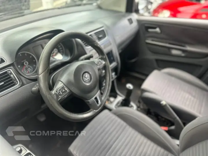 CROSSFOX 1.6 MI FLEX 8V 4P MANUAL