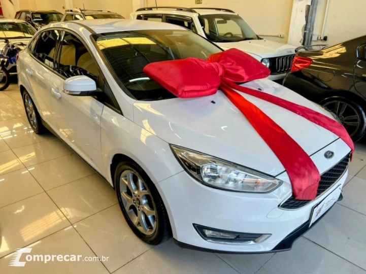 FOCUS 2.0 SE Fastback 16V