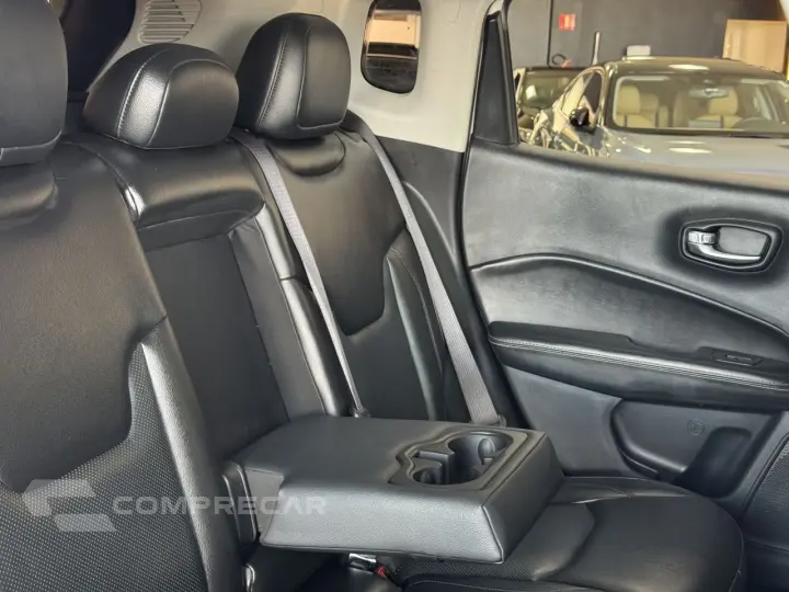 Compass 2.0 16V 4P LONGITUDE FLEX AUTOMÁTICO