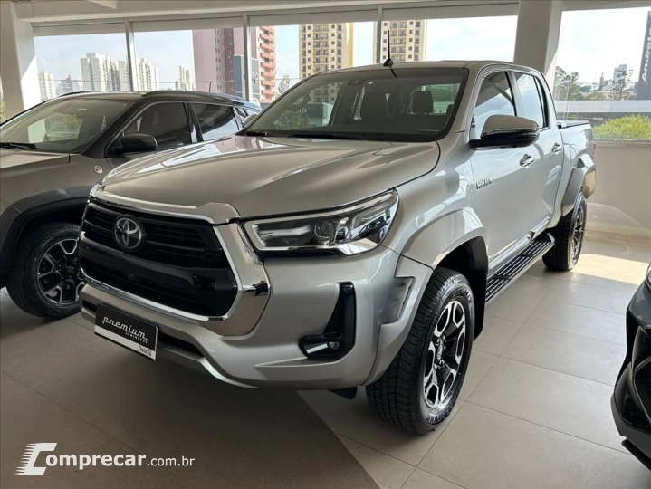 HILUX 2.8 D-4D TURBO DIESEL CD SRX PLUS 4X4 AUTOM