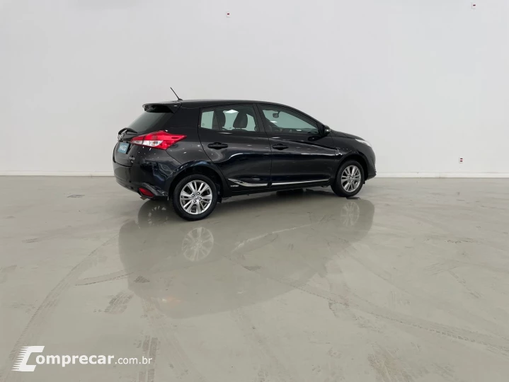 YARIS 1.5 16V XL Plus Connect