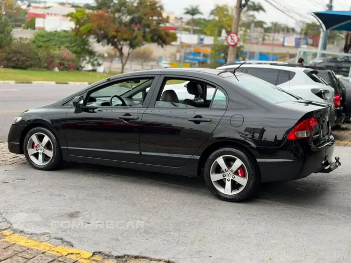 Civic Sedan LXS 1.8/1.8 Flex 16V Aut. 4p