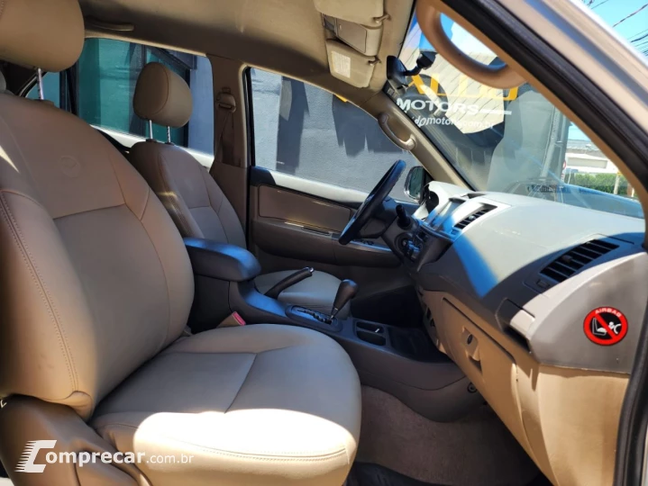 Hilux SW4 SR 4x2 2.7/ 2.7 Flex 16V Aut.