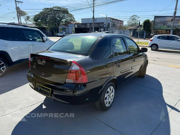 CORSA 1.4 MPFI Premium Sedan 8V
