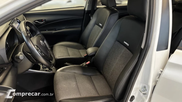 YARIS 1.5 16V Sedan XS
