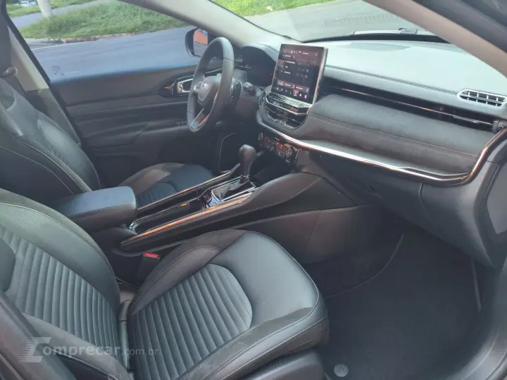 Commander 1.3 16V 4P FLEX T270 LIMITED TURBO AUTOMÁTICO