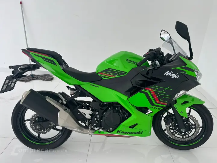 NINJA 400
