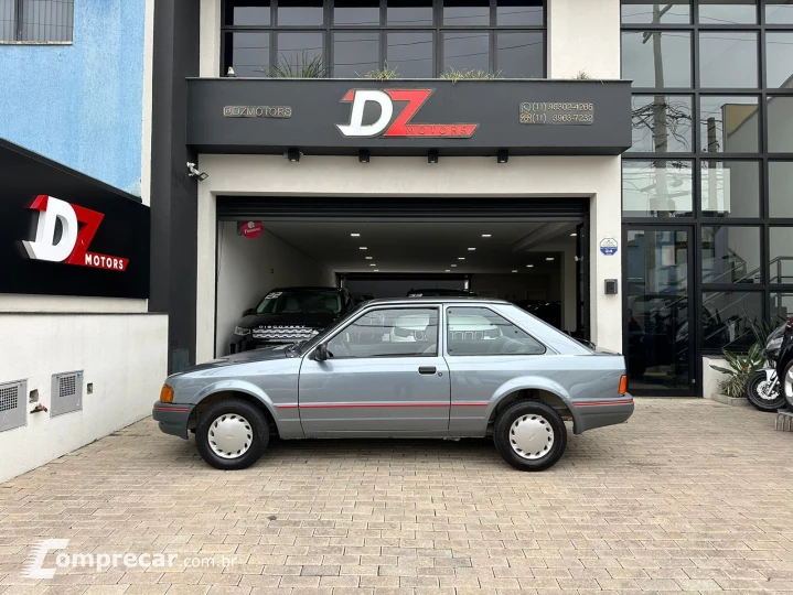 ESCORT 1.0 Hobby 8V