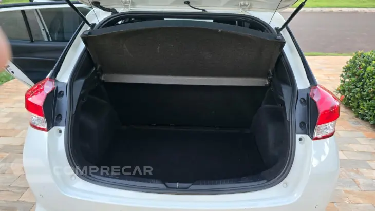 YARIS 1.3 16V XL