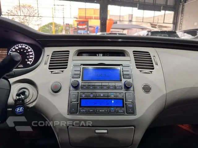 AZERA - 3.3 MPFI GLS SEDAN V6 24V 4P AUTOMÁTICO