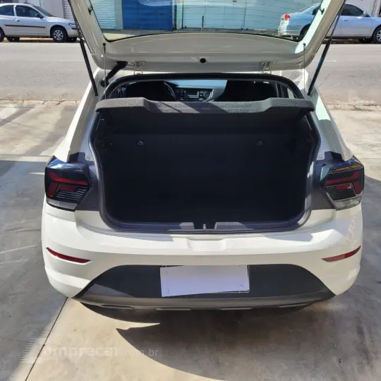 Polo Track 1.0 Flex 12V 5p