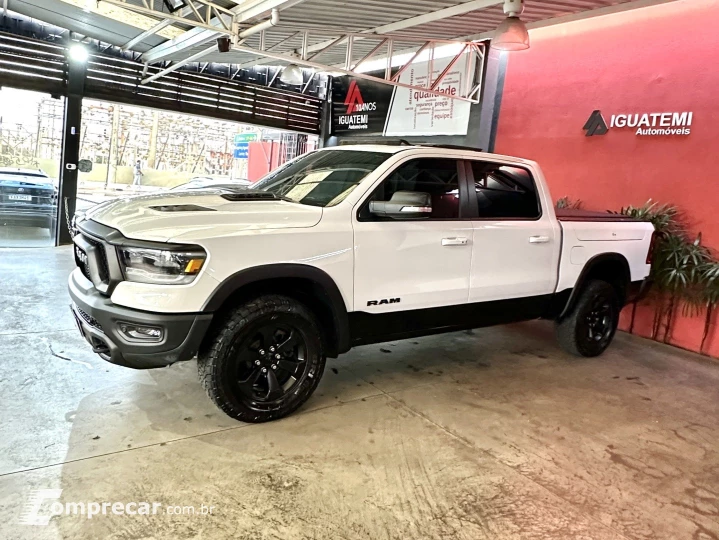 1500 5.7 V8 GASOLINA REBEL CD 4X4 AUTOMÁTICO