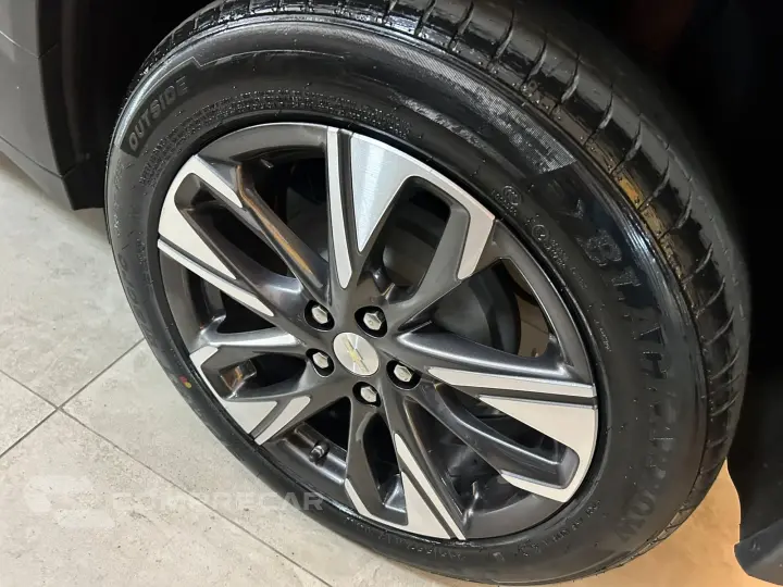 TRACKER Premier 1.2 Turbo 12V Flex Aut.