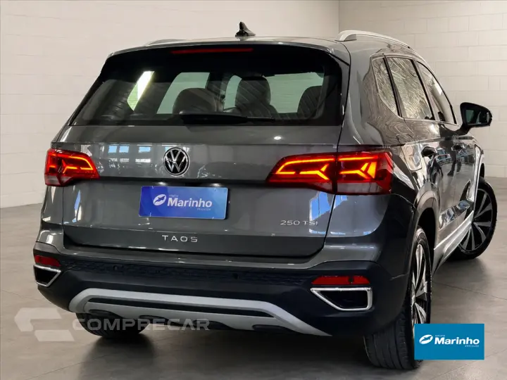 TAOS 1.4 250 TSI TOTAL FLEX HIGHLINE AUTOMÁTICO