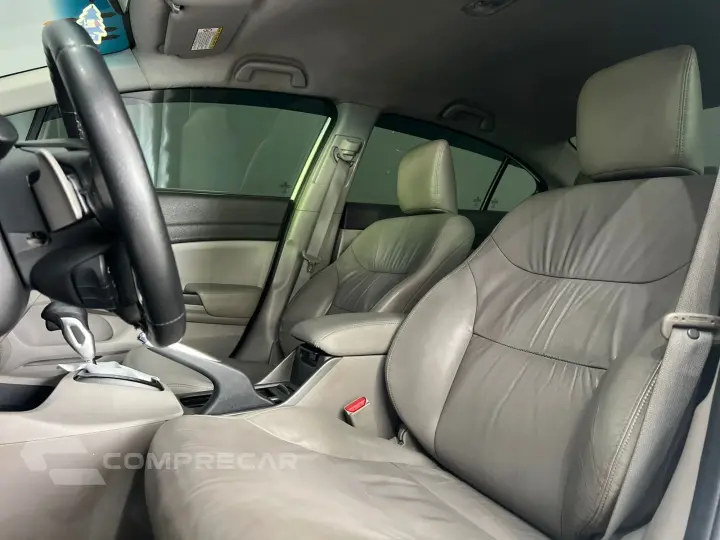 CIVIC 2.0 LXR 16V FLEX 4P AUTOMÁTICO