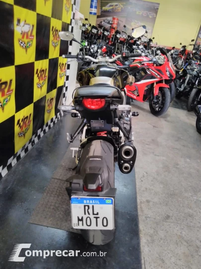 CB 1000R