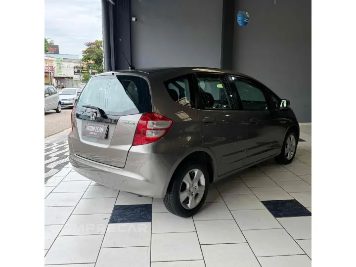 FIT 1.4 LX 16V FLEX 4P AUTOMÁTICO