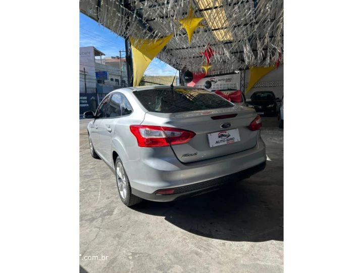 FOCUS 1.6 S 16V FLEX 4P MANUAL