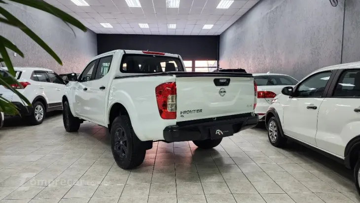 Frontier S CD 4x4 2.3 TB Diesel Mec.