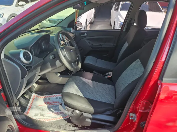 FIESTA 1.6 MPI Class Hatch 8V