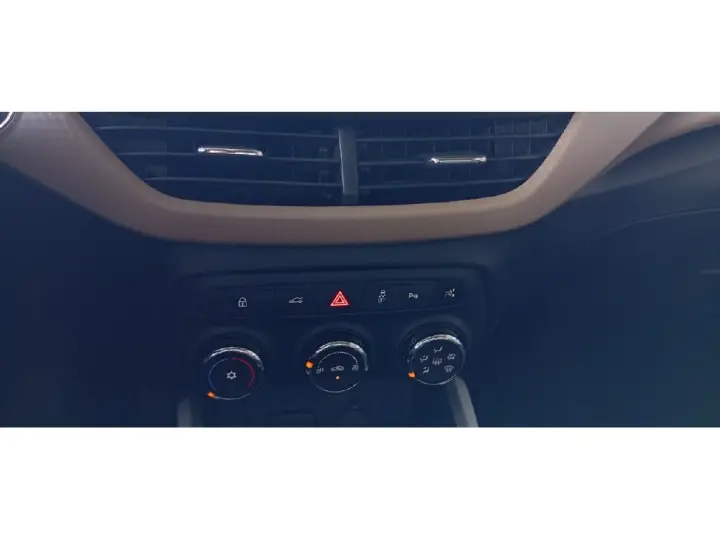 ONIX 1.0 TURBO FLEX PREMIER AUTOMÁTICO