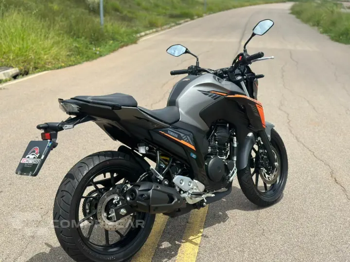 FZ25 FAZER CONNECTD