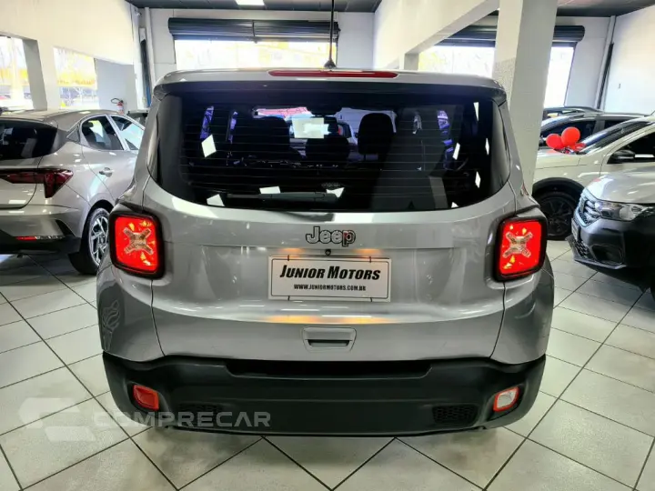 Renegade 1.8 4x2 Flex 16V Aut.
