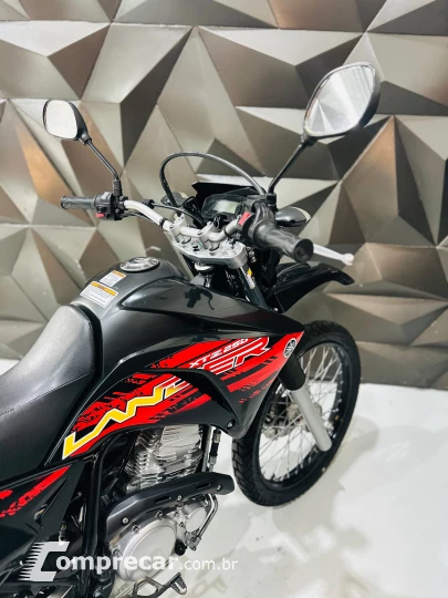 XTZ 250 LANDER