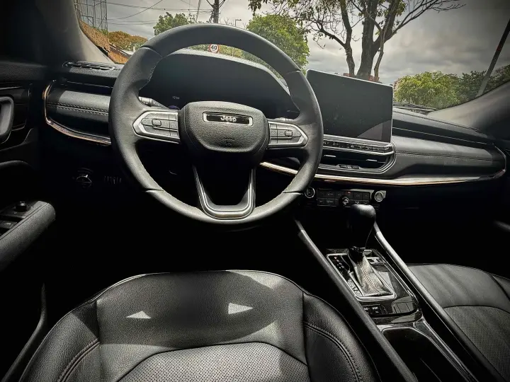 COMPASS 1.3 T270 TURBO FLEX LIMITED AT6