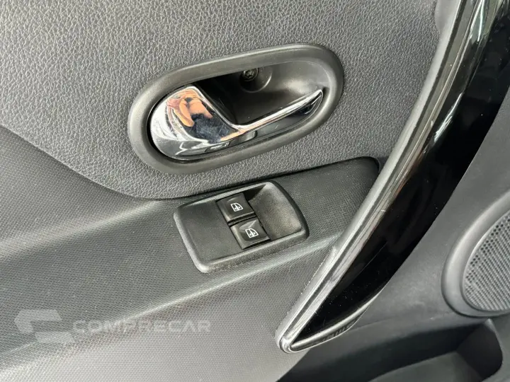 Sandero 1.6 STEPWAY 8V FLEX 4P MANUAL