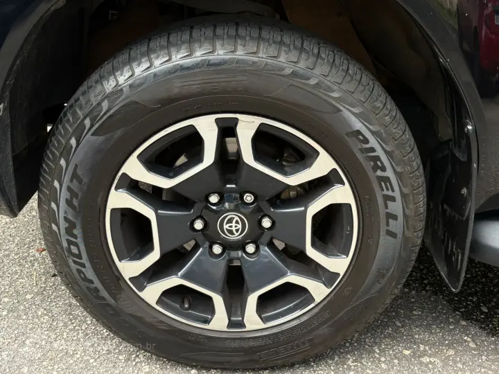 HILUX 2.8 D-4d Turbo CD SRX 4X4