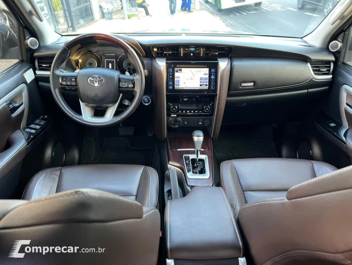 HILUX SW4 2.8 D-4d Turbo SRX 4X4