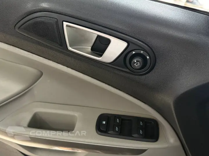 EcoSport TITANIUM 2.0 16V Flex 5p Aut.
